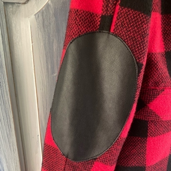 Relativity Outerwear Red and Black Buffalo Plaid Jacket - Picture 8 of 13